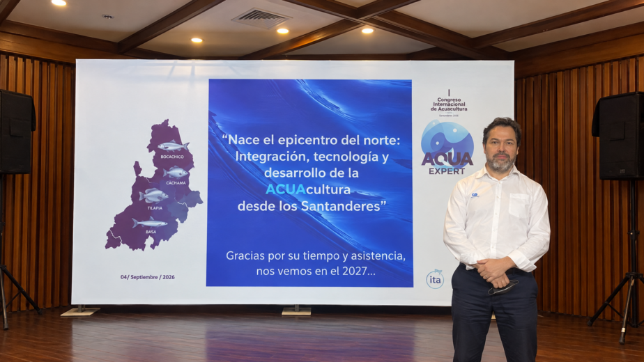 Dr. Carlos Sandoval Hurtado, médico veterinario y Technical manager de VeHiCe tras su presentación en AquaExpert, impulsado por la Línea AQUA de ITALCOL S.A.